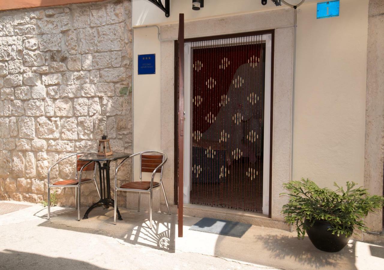 Studio Apartman Mima 우마그 외부 사진